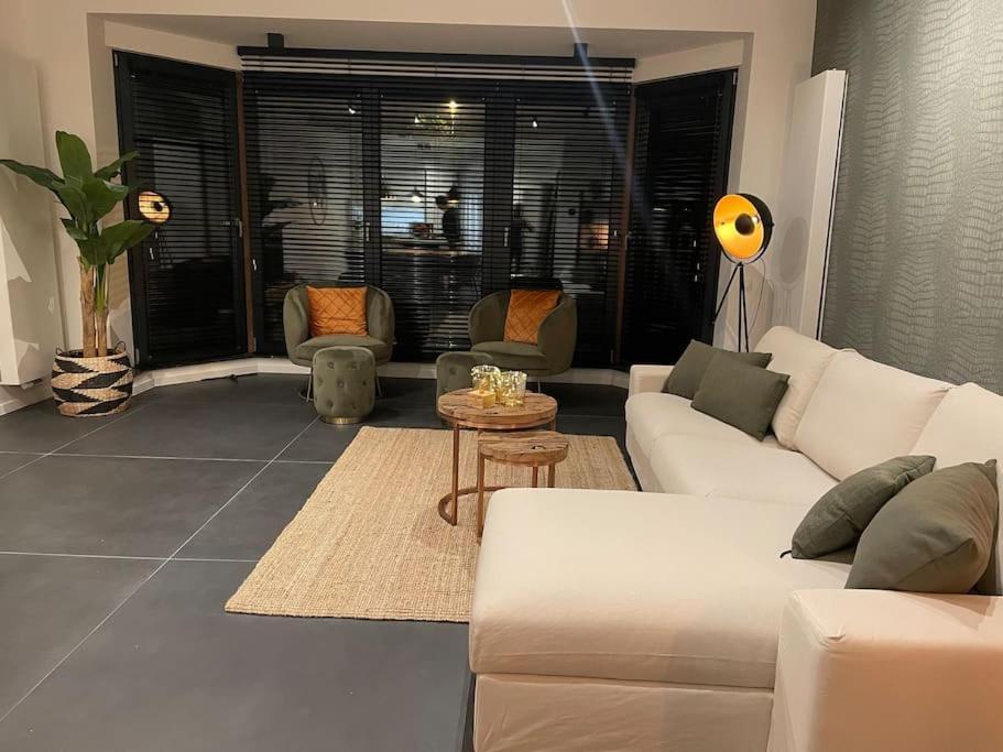 Ostend Chic, Luxe Loftstijl In Oostende المظهر الخارجي الصورة